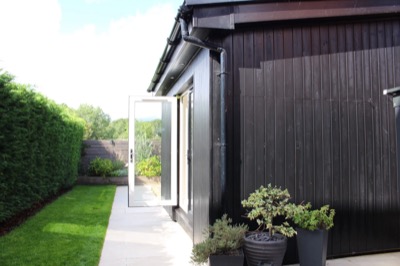 Garage conversion beside the garden